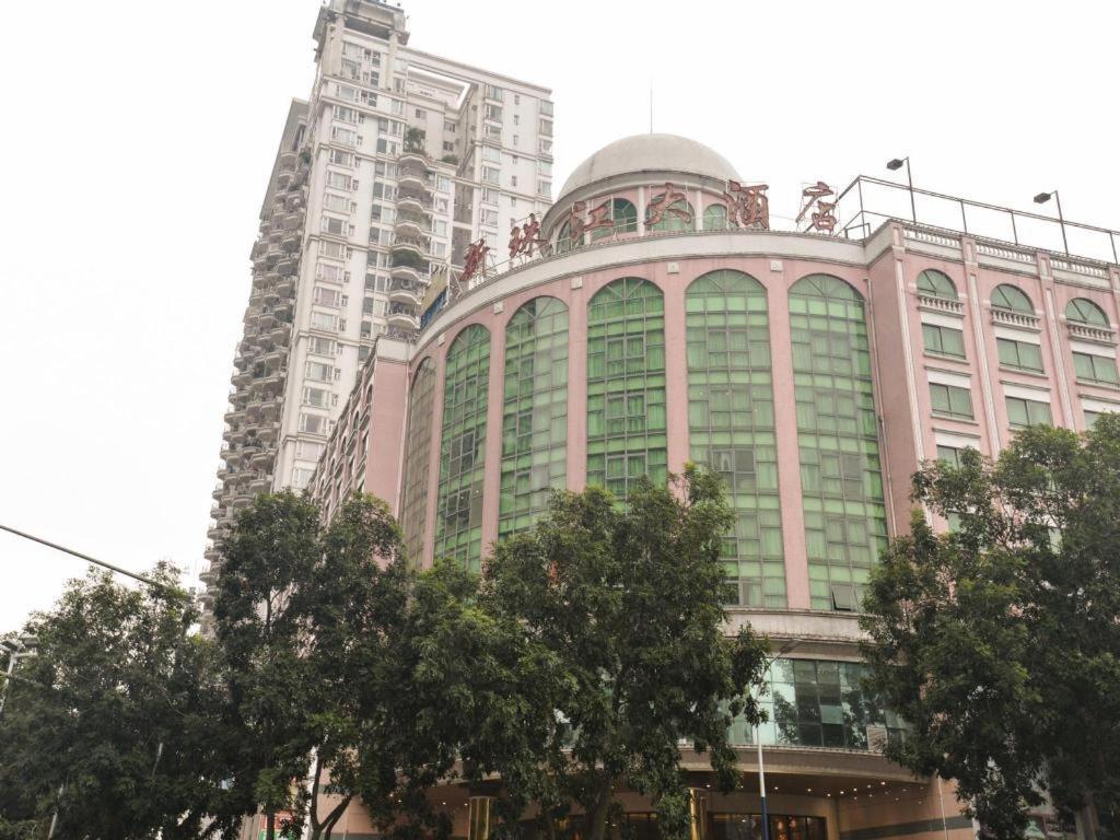 New Pearl River Hotel Guangzhou Bagian luar foto