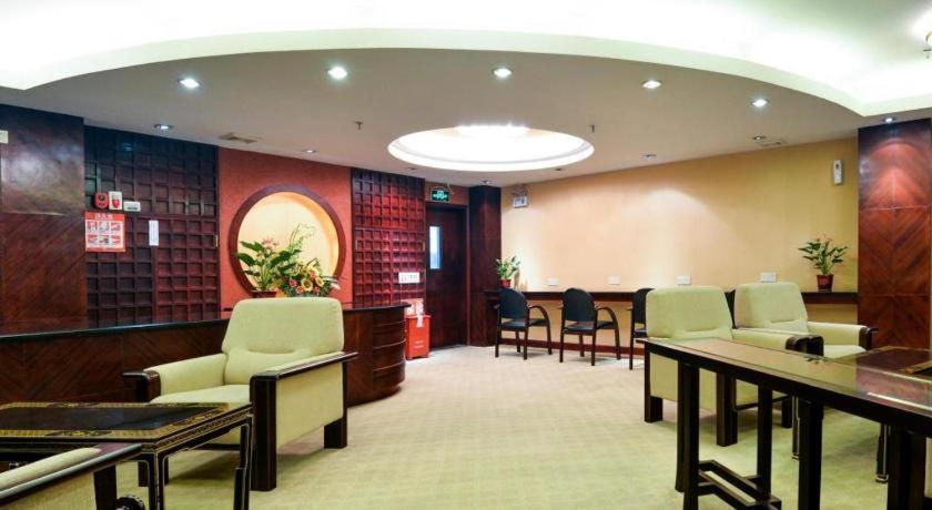 New Pearl River Hotel Guangzhou Bagian luar foto